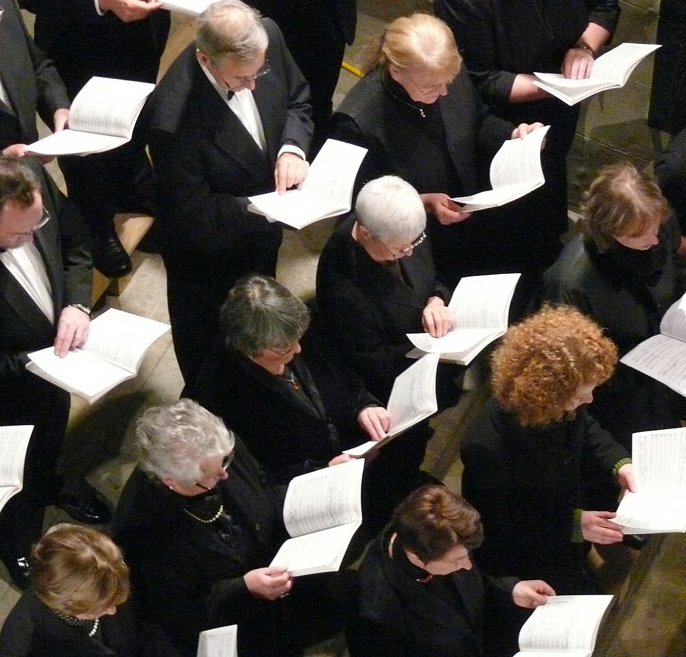 5927_dombergchor (c) Pfarrbriefservice