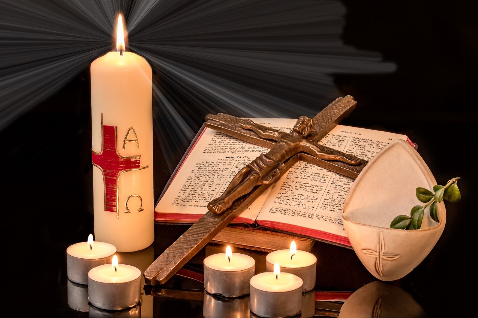 easter-2226169_1920 (c) Bild von <a href=https://pixabay.com/de/users/myriams-fotos-1627417/?utm_source=link-attribution&utm_medium=referral&utm_campaign=image&utm_content=2226169>Myriams-Fotos</a> auf <a href=https://pixabay.com/de//?utm_source=link-attribution&utm_medium=referral&utm_campaign=image&utm_content=2226169>Pixabay</a>